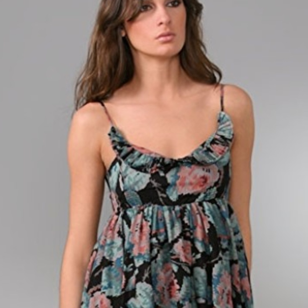 Twenty8Twelve Floral Pleated Collar Tank Blouse